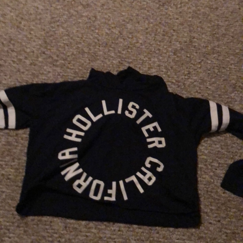 Cropped hoodie